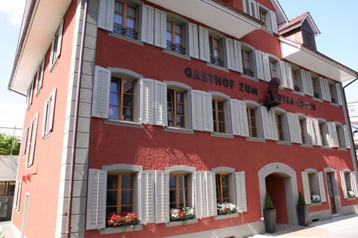 Отель Gasthof Zum Roten Lowen Rohrdorf Экстерьер фото